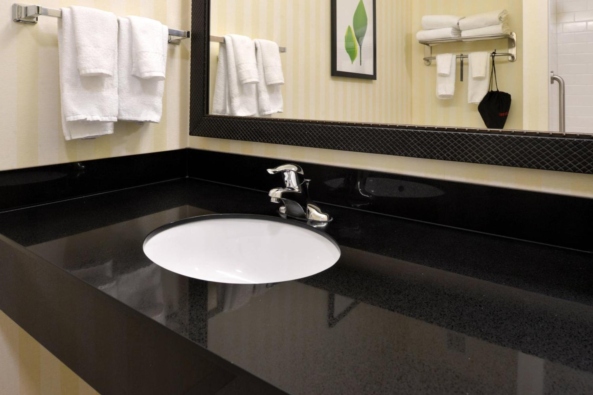 Fairfield Inn & Suites By Marriott Cedar Rapids Buitenkant foto