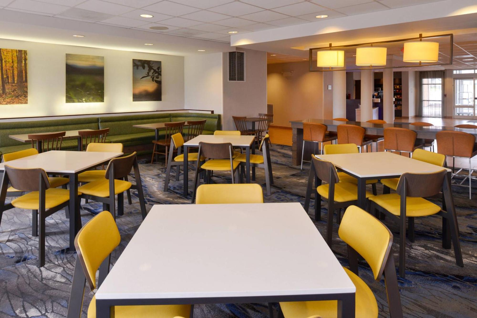 Fairfield Inn & Suites By Marriott Cedar Rapids Buitenkant foto