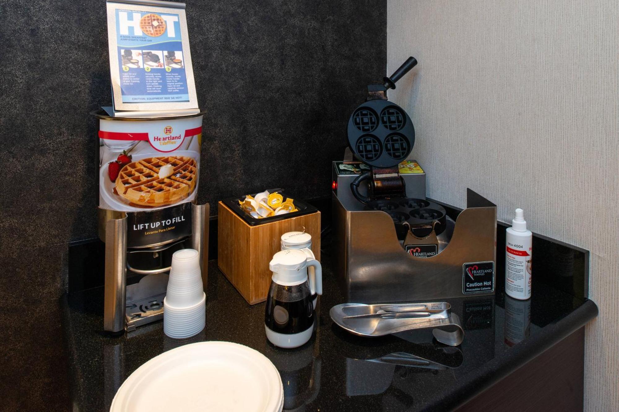 Fairfield Inn & Suites By Marriott Cedar Rapids Buitenkant foto