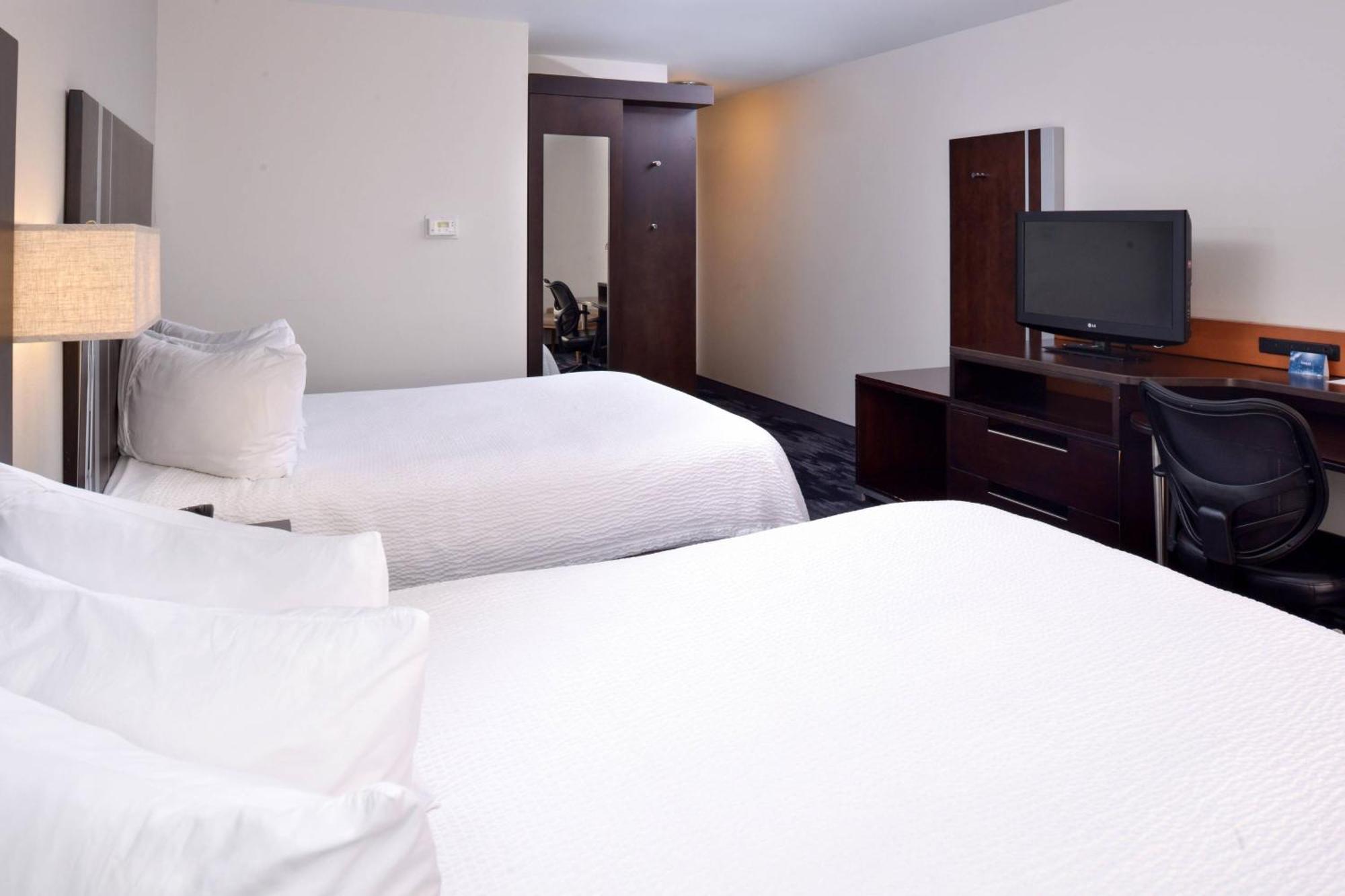 Fairfield Inn & Suites By Marriott Cedar Rapids Buitenkant foto