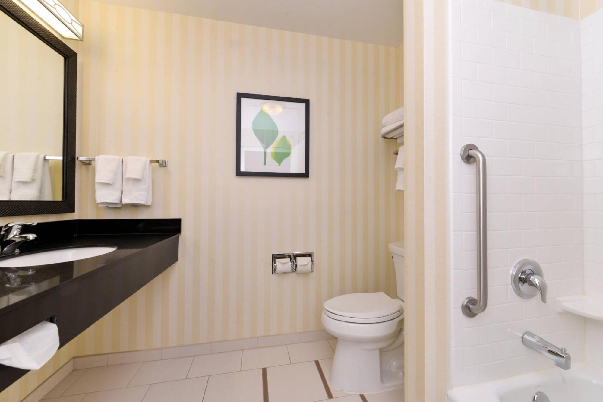 Fairfield Inn & Suites By Marriott Cedar Rapids Buitenkant foto
