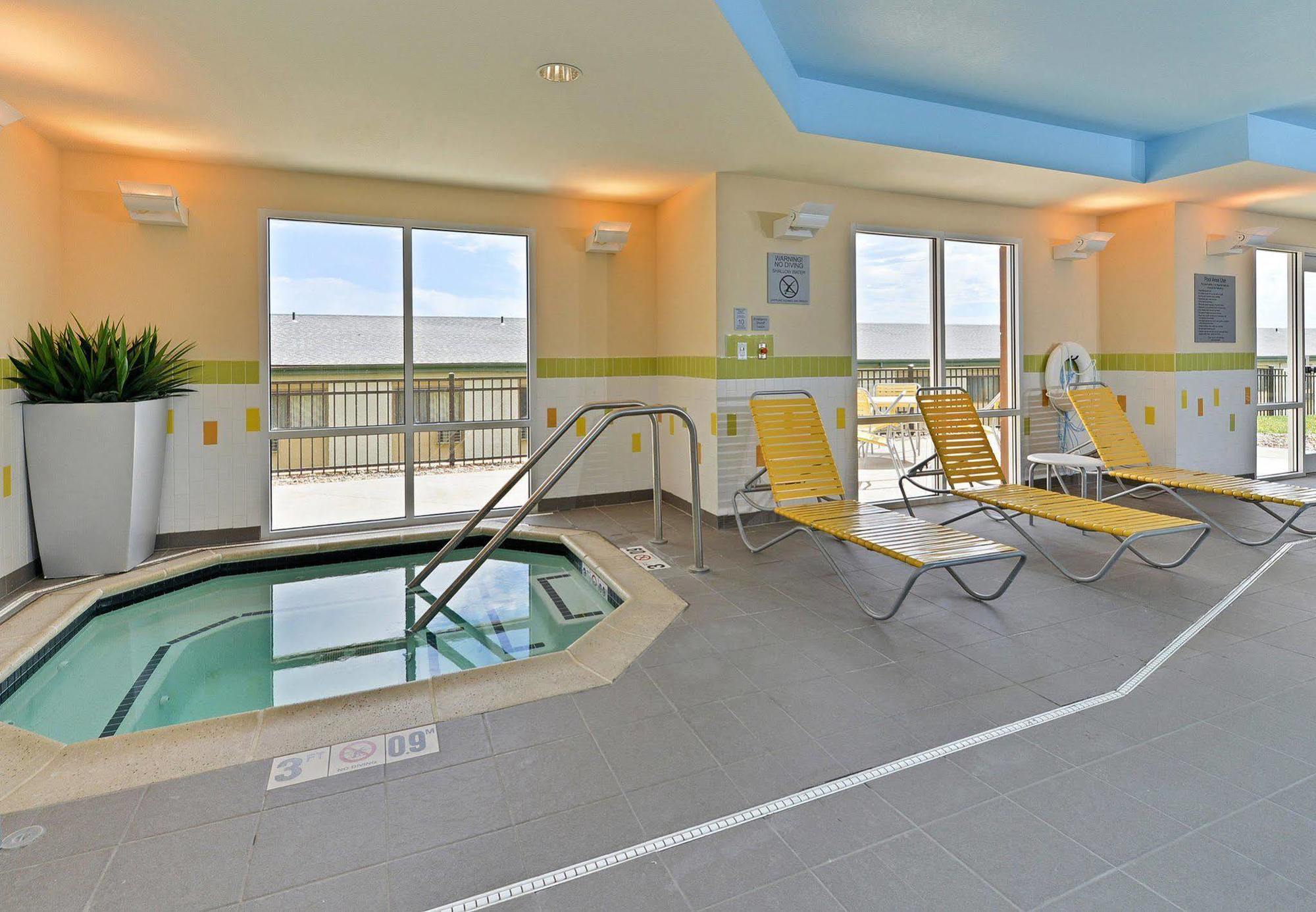 Fairfield Inn & Suites By Marriott Cedar Rapids Buitenkant foto