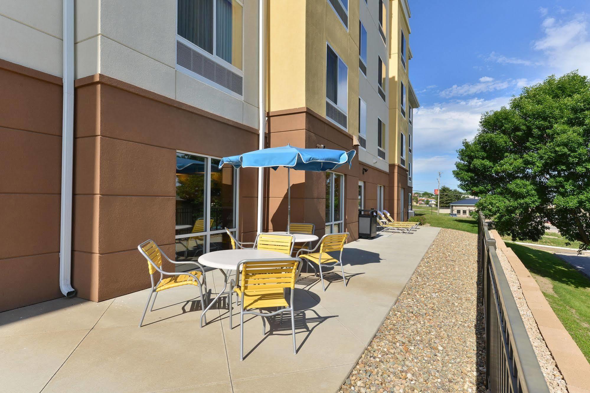Fairfield Inn & Suites By Marriott Cedar Rapids Buitenkant foto