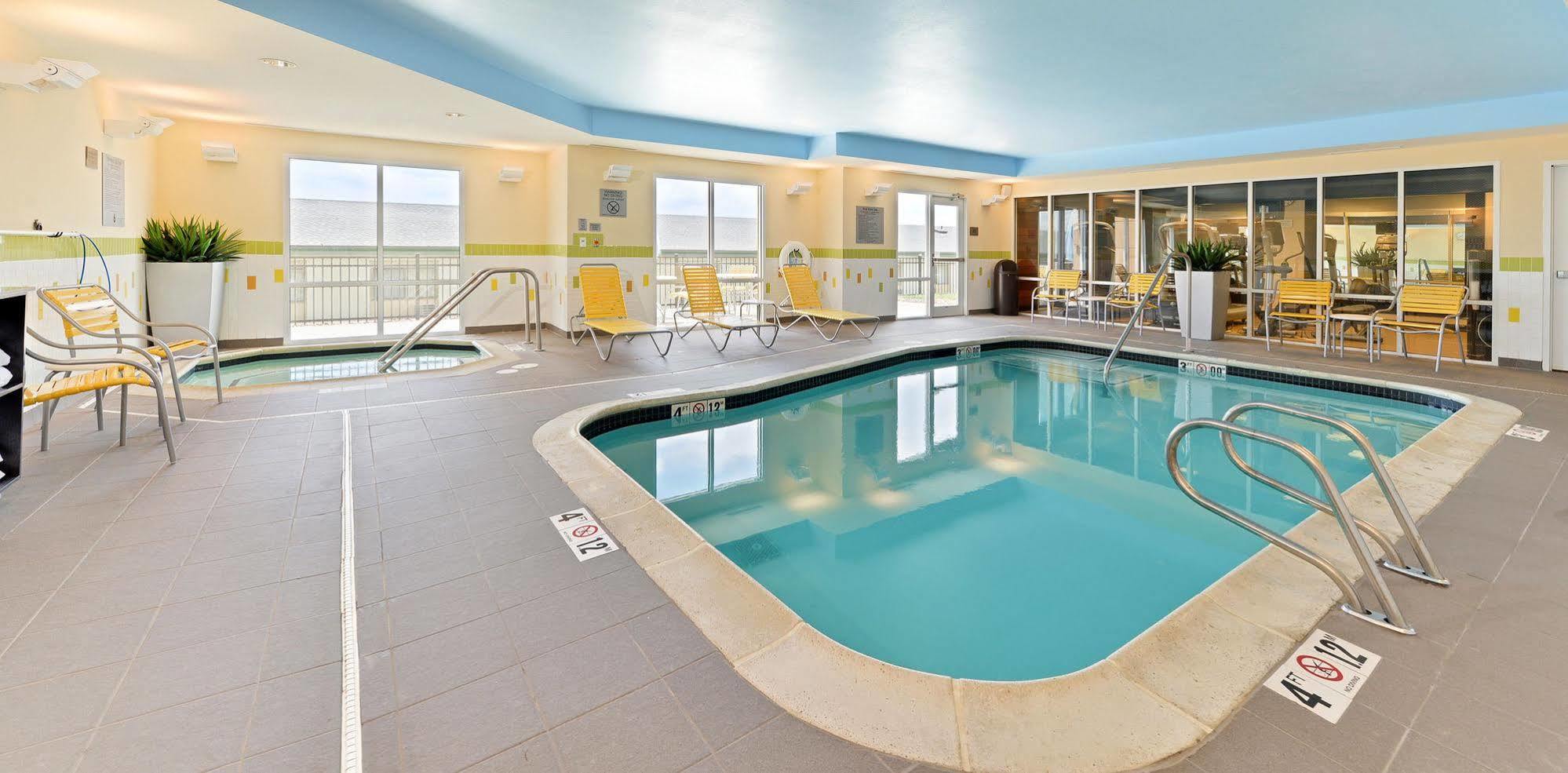 Fairfield Inn & Suites By Marriott Cedar Rapids Buitenkant foto